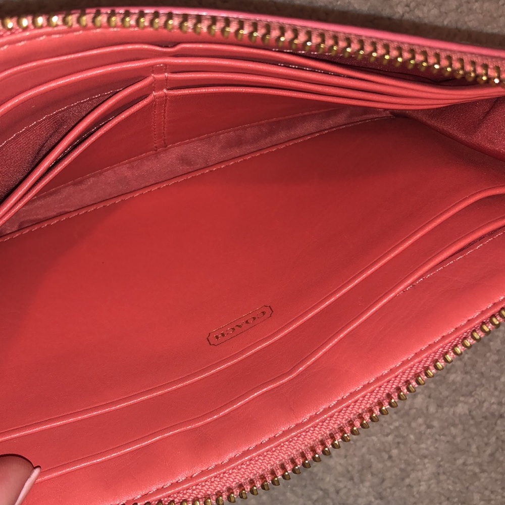 Coach Wallet - Picture 3 of 7